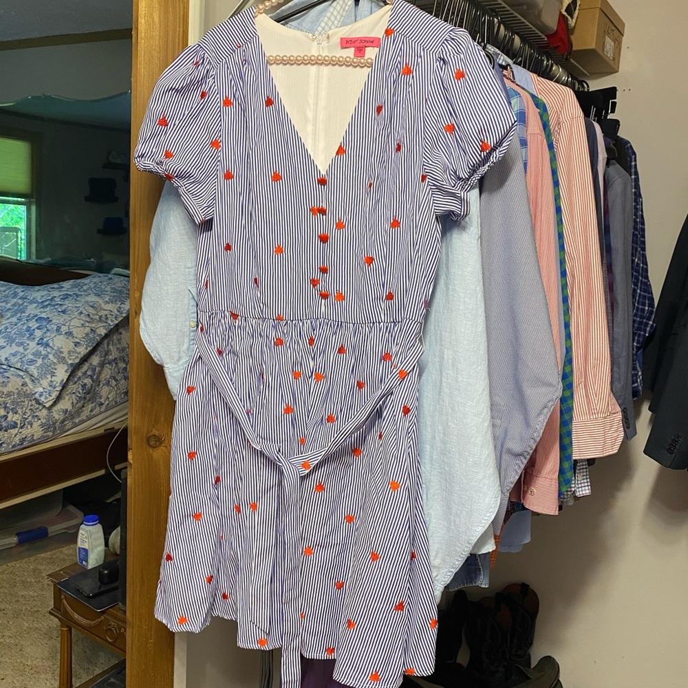 Betsy johnson dress 14 embroidered hearts 
Super cute red white and blue